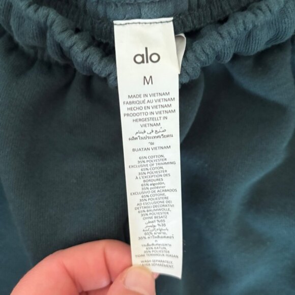 ALO accolade straight leg sweatpants - Picture 2 of 5